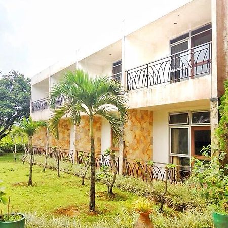 Le Villa Bougenville โบกอร์ ภายนอก รูปภาพ