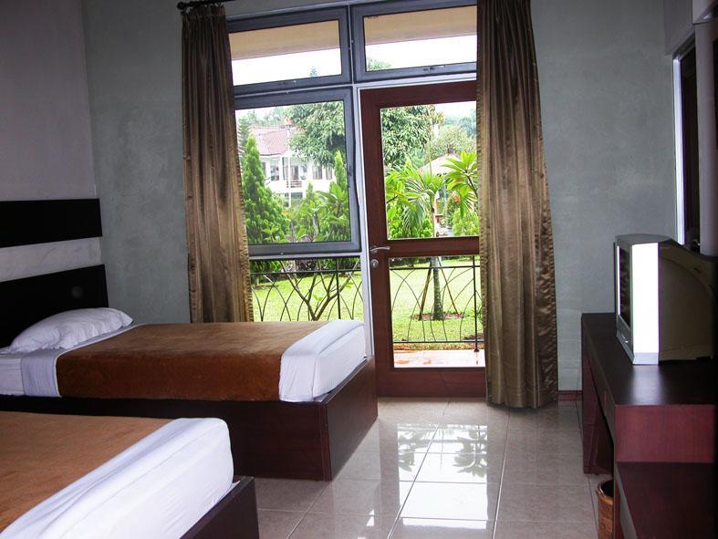Le Villa Bougenville โบกอร์ ภายนอก รูปภาพ